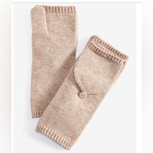 NWT From Macy’s On 34th Women’s Ribbed Pop-Top Gloves.